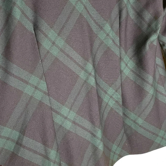 Talbots Women's NWT Navy & Green Tartan Plaid Pleated Button Size Small Petites - Picture 7 of 7